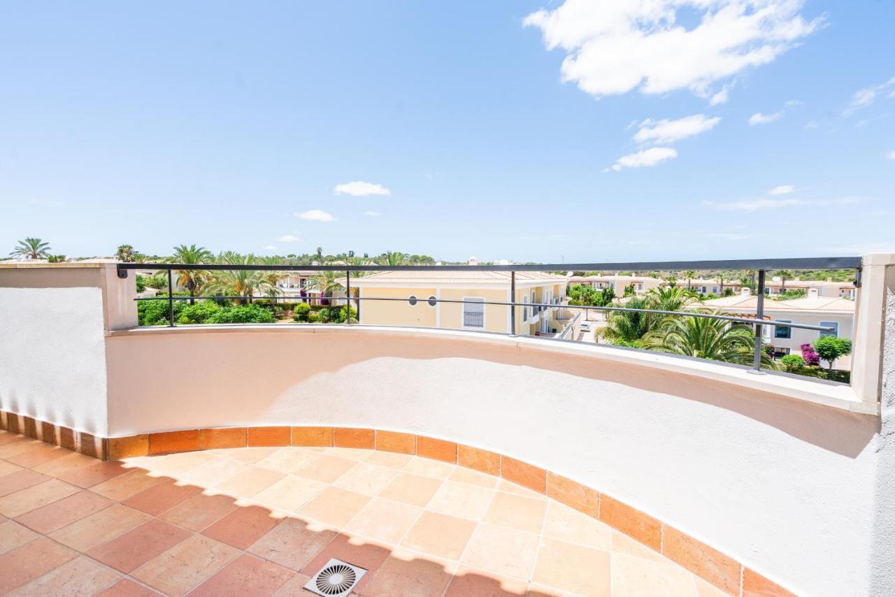 Ocean View 3 With Pool By Homing Apartment