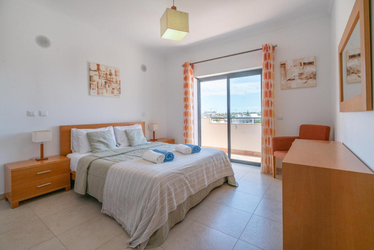 Apartment Ocean View 3 With Pool By Homing