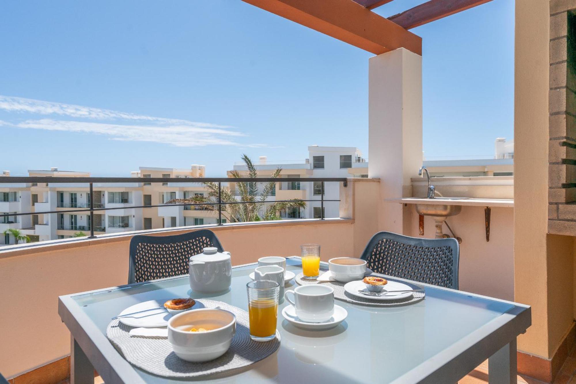 Apartment Ocean View 3 With Pool By Homing Lagos