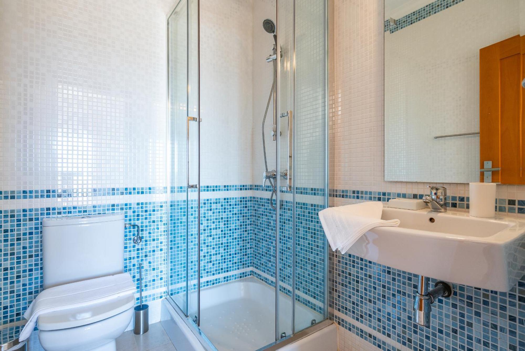 Ocean View 3 With Pool By Homing Apartment