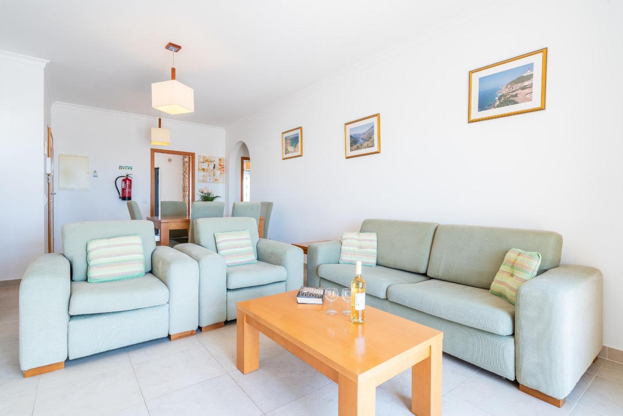 Apartment Ocean View 3 With Pool By Homing *